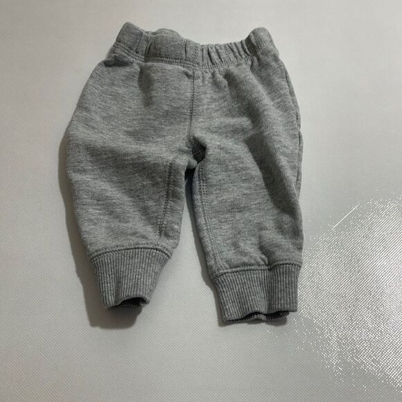 Carters Space Themed Onesie/ Pant - Picture 5 of 6
